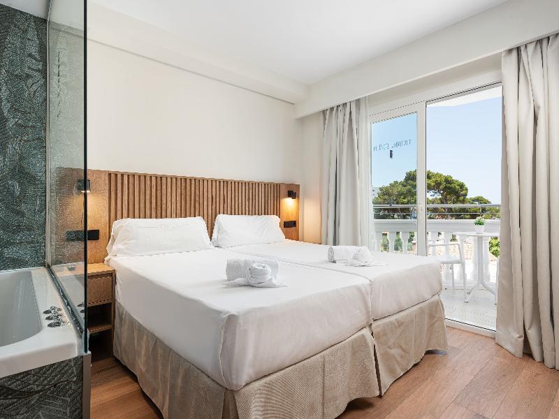 Welikehotel Triton Beach image