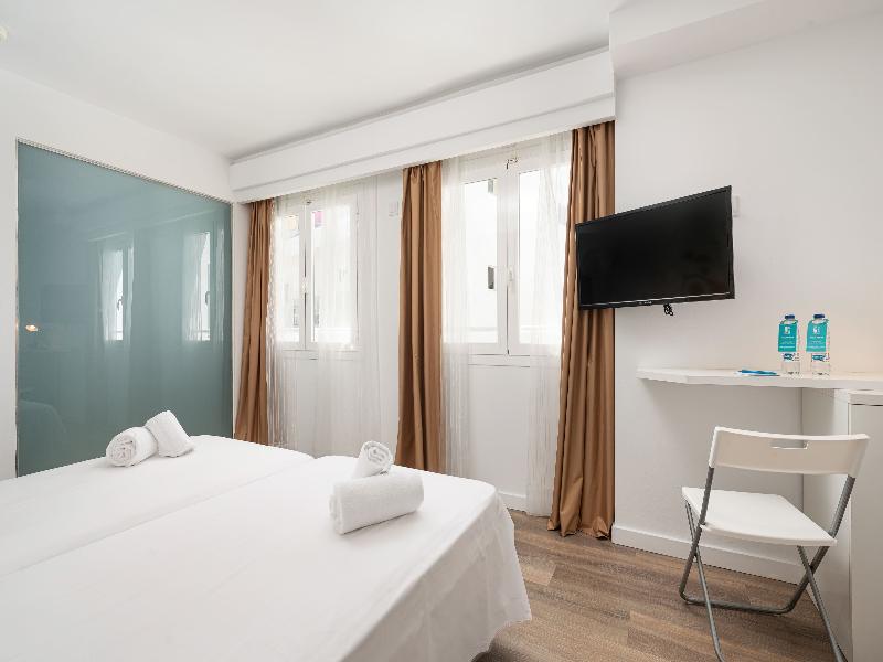 Welikehotel Triton Beach image