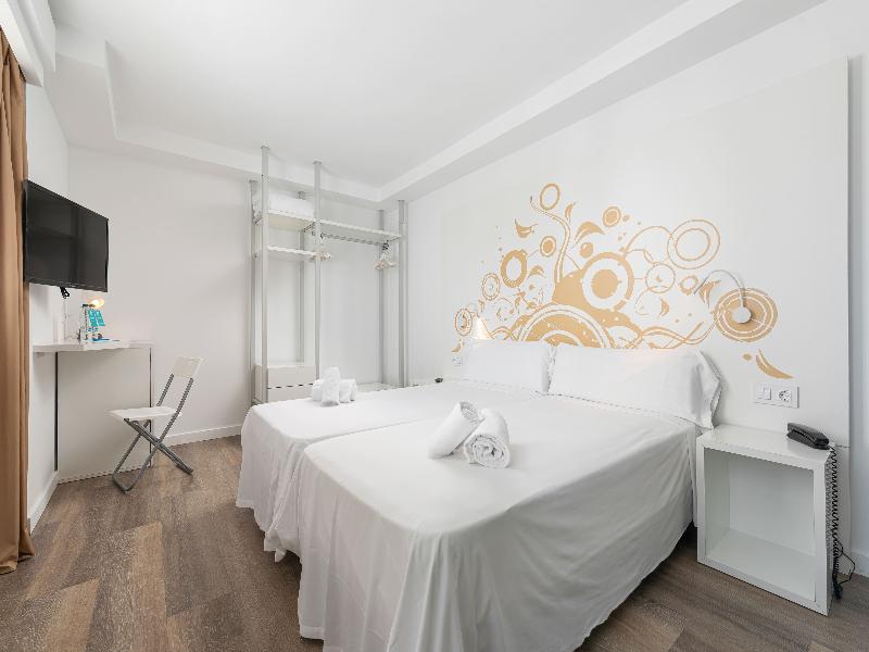 Welikehotel Triton Beach image