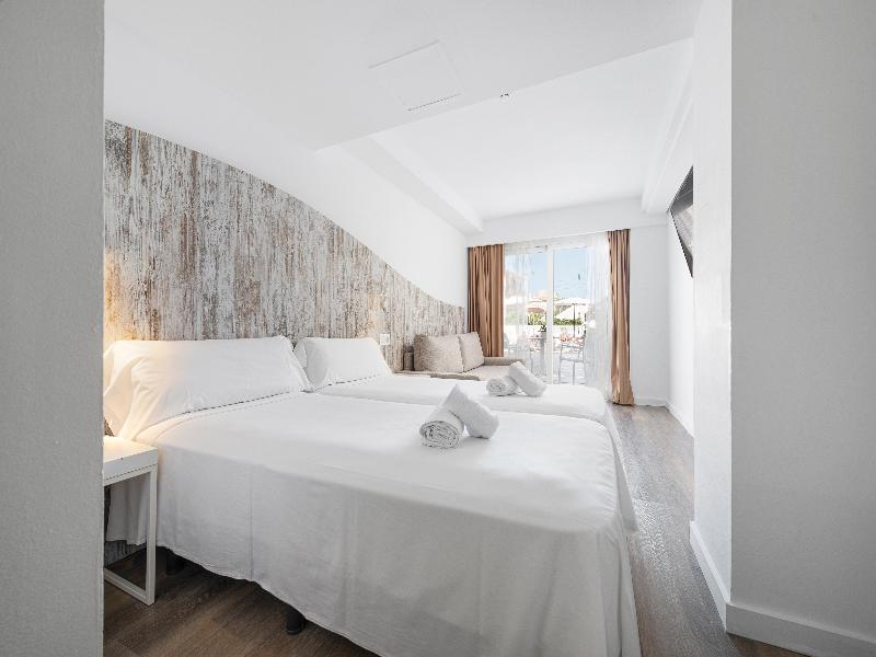 Welikehotel Triton Beach image