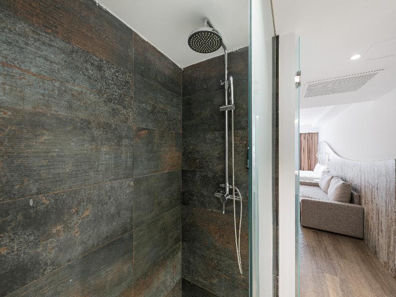 Welikehotel Triton Beach image