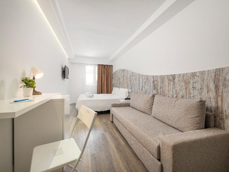 Welikehotel Triton Beach image