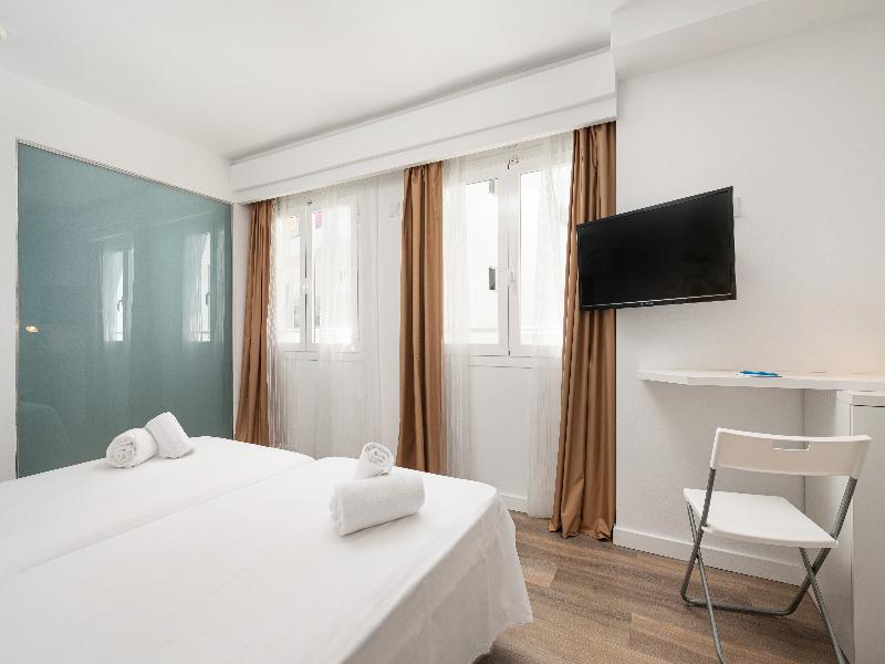 Welikehotel Triton Beach image