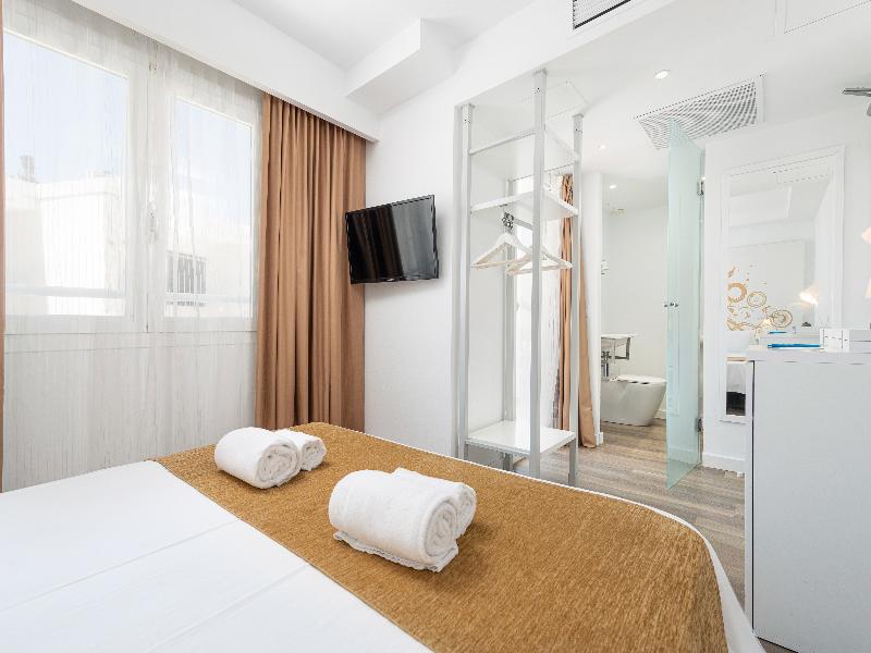 Welikehotel Triton Beach image