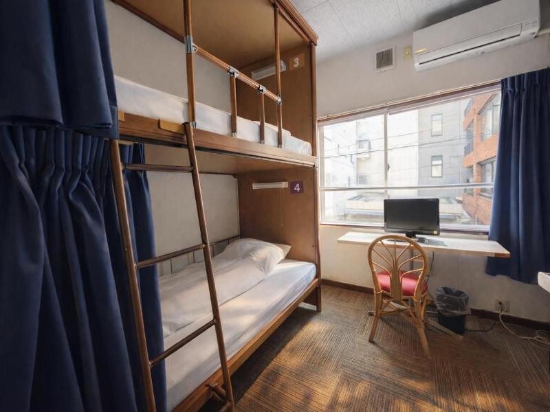 Sakura Hotel Jimbocho image