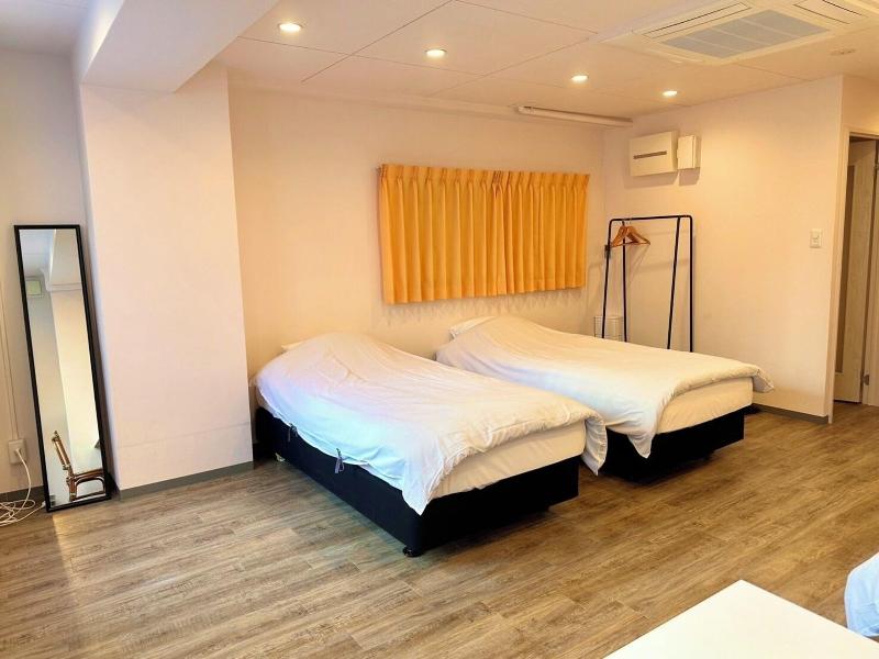 Sakura Hotel Jimbocho image