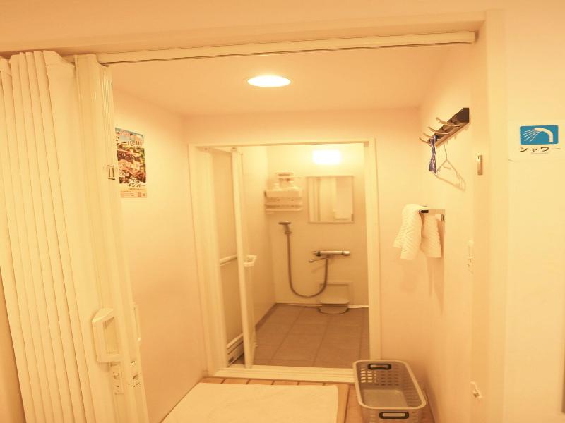 Sakura Hotel Jimbocho image