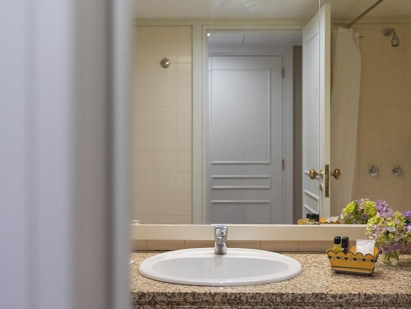 Forrester Essence Douro Hotel image