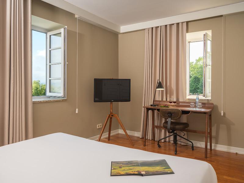 Forrester Essence Douro Hotel image