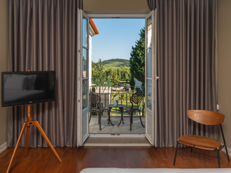 Forrester Essence Douro Hotel image