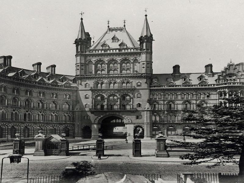 St. Pancras London, Autograph Collection image