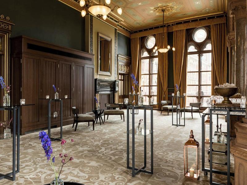 St. Pancras London, Autograph Collection image