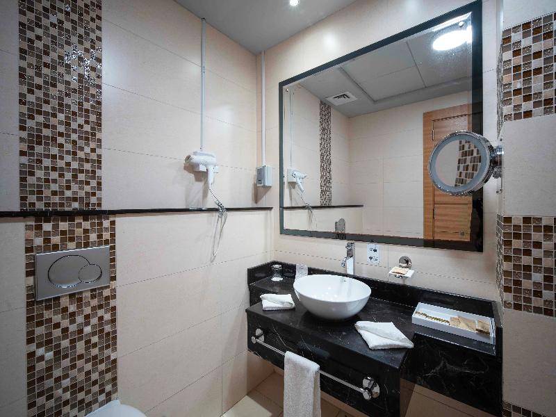 Copthorne Hotel Sharjah image