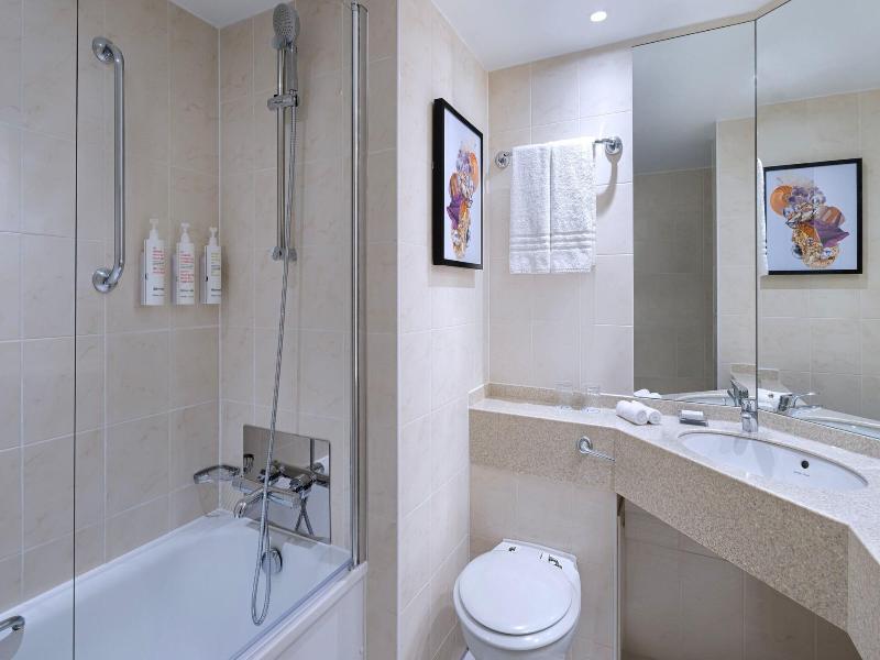 Marriott Hotel Heathrow Windsor image