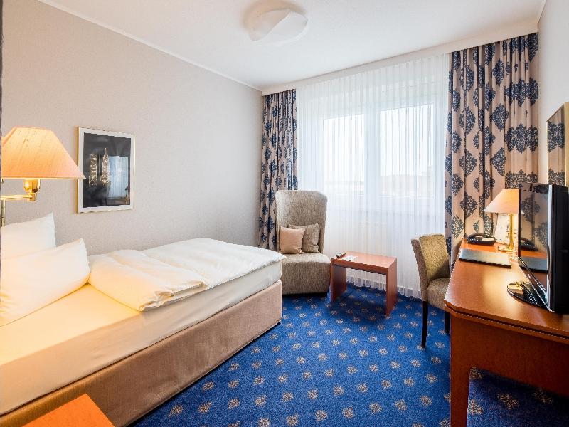 Best Western Hotel Windorf image