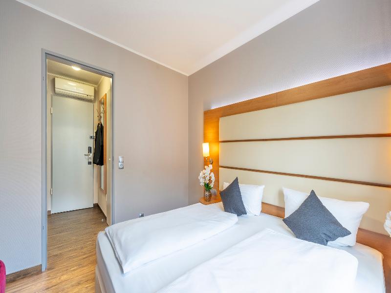 PLAZA INN Braunschweig City Süd image