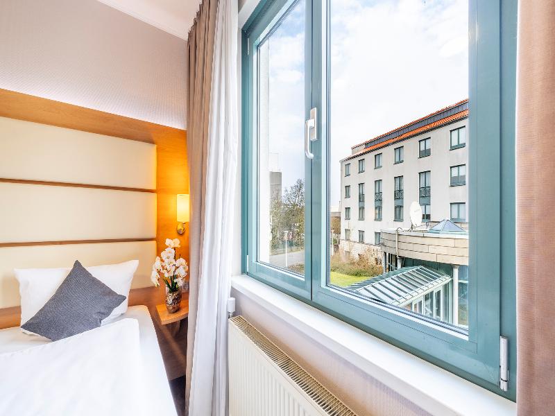 PLAZA INN Braunschweig City Süd image