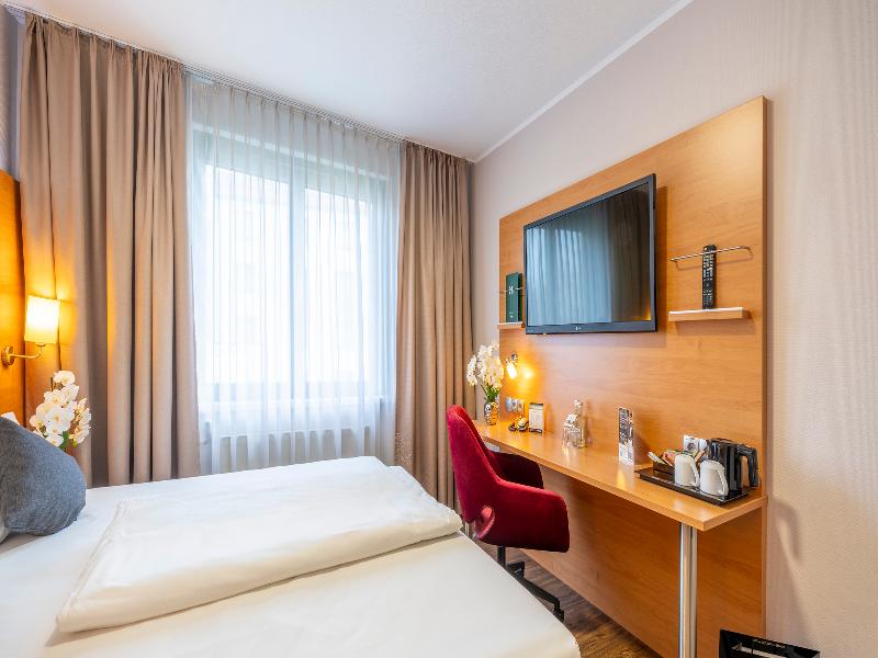 PLAZA INN Braunschweig City Süd image