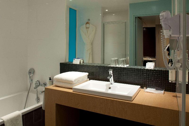 Best Western Premier Hotel de la Paix image