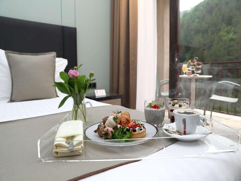 Best Western Plus Paradise Hotel Dilijan image