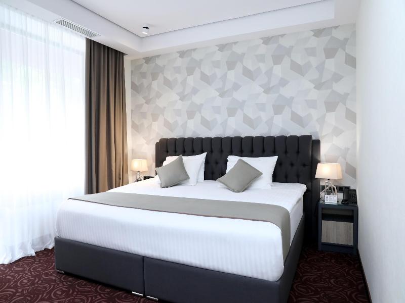 Best Western Plus Paradise Hotel Dilijan image