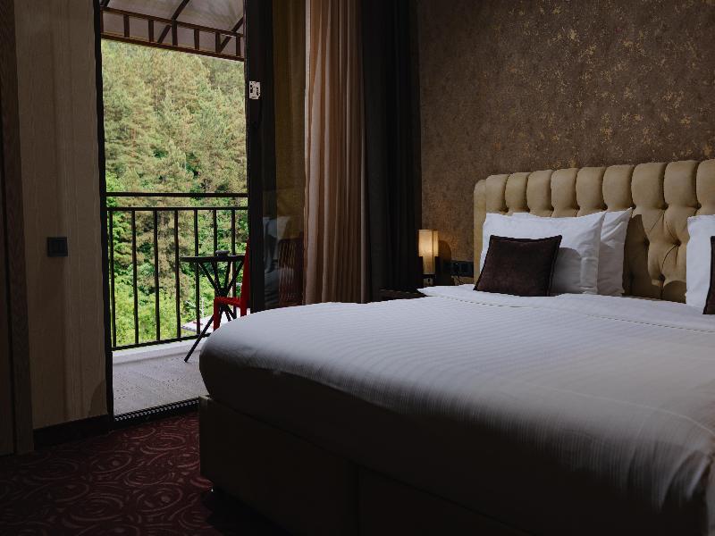 Best Western Plus Paradise Hotel Dilijan image