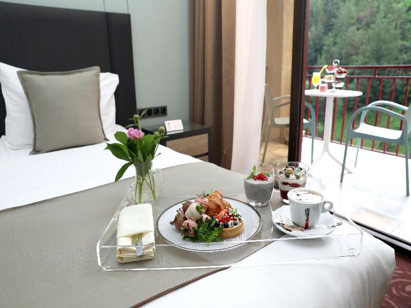 Best Western Plus Paradise Hotel Dilijan image