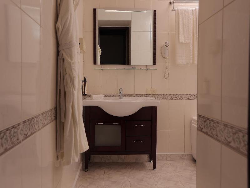 Best Western Plus Paradise Hotel Dilijan image