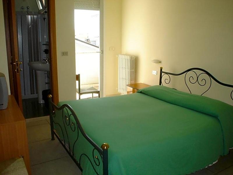 Hotel Esperia image