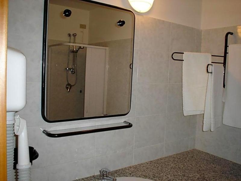 Hotel Esperia image