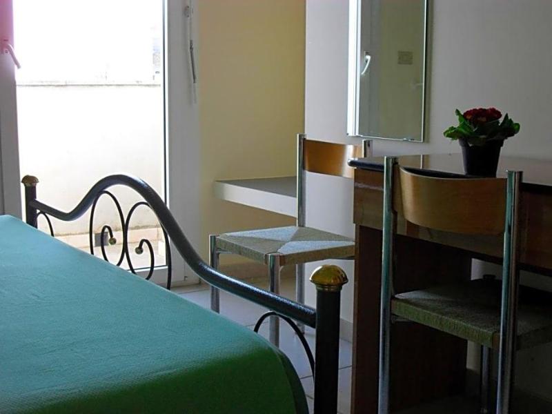 Hotel Esperia image