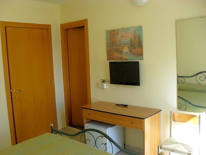 Hotel Esperia image