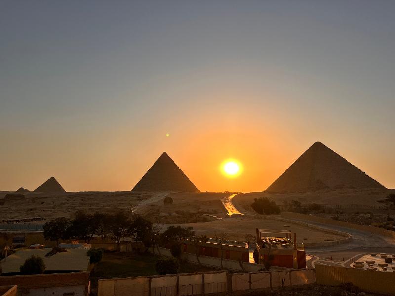 Pyramids View Inn image