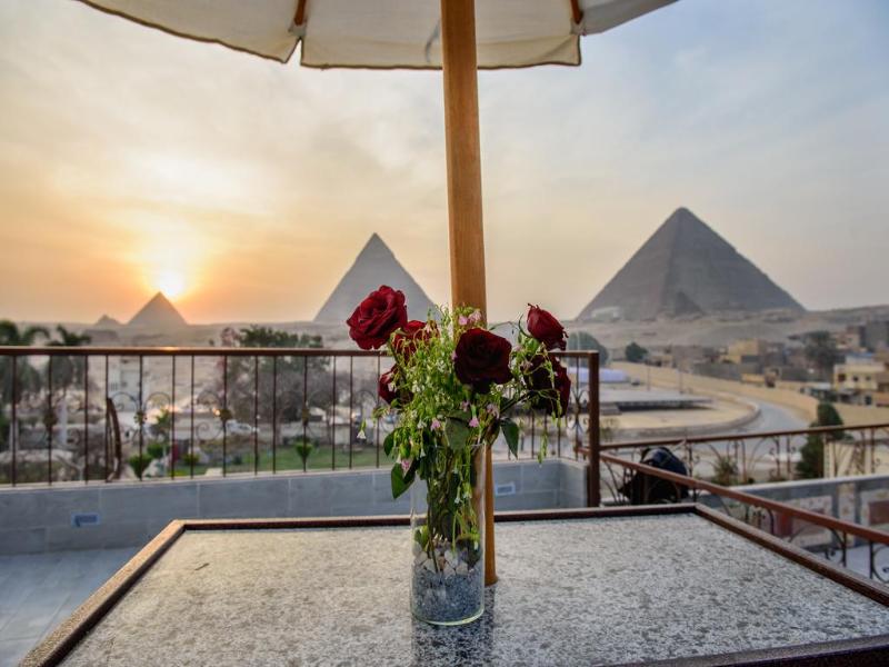 Pyramids View Inn image