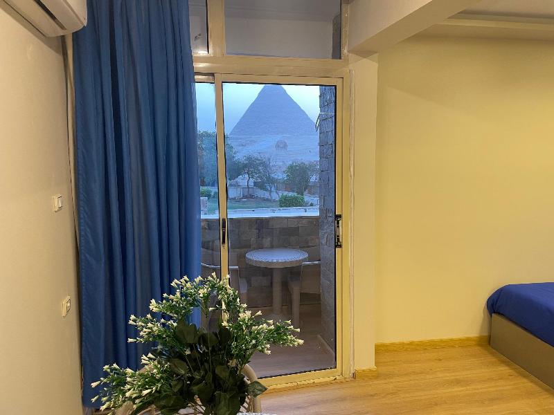 Pyramids View Inn image