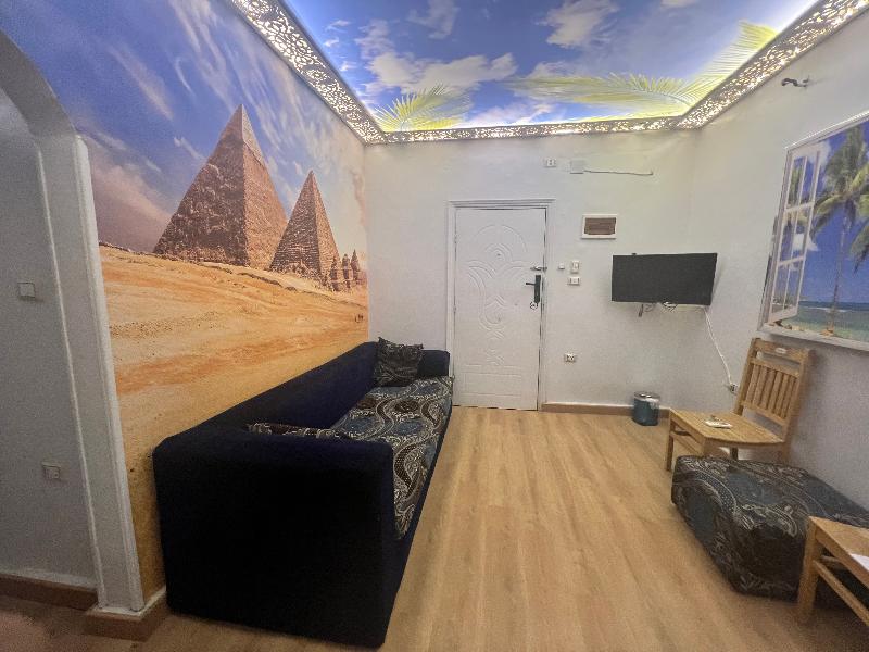 Pyramids View Inn image