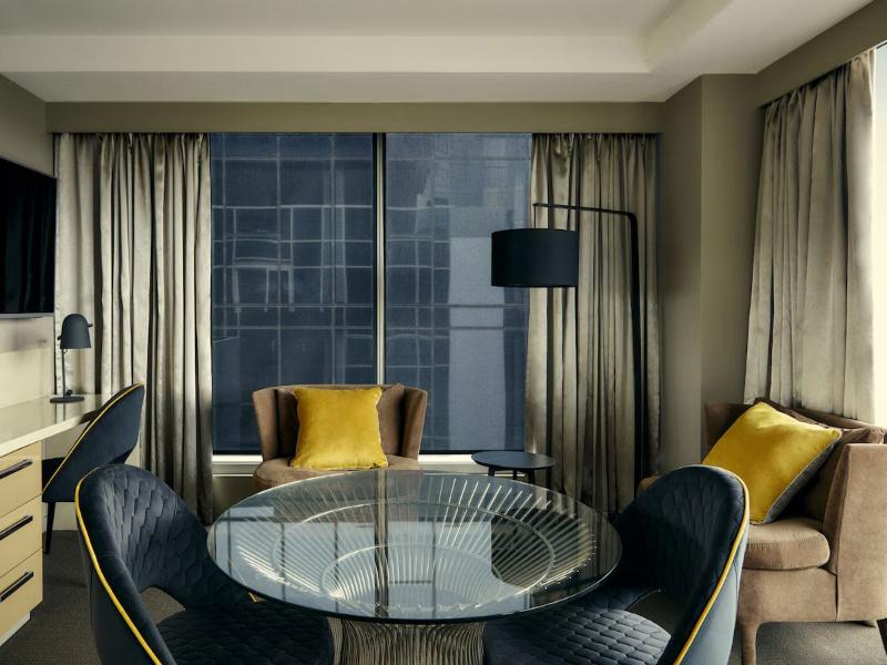 Porter Club - The Kinson image