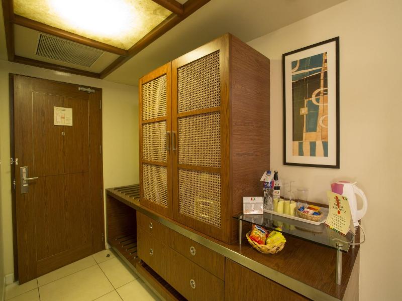 The HQ Hotel image