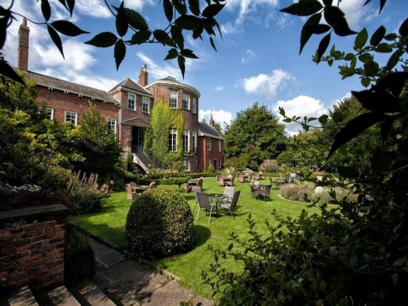 Grays Court image