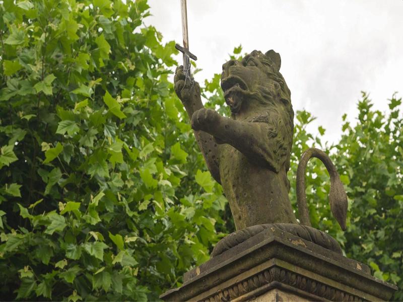 Grays Court image