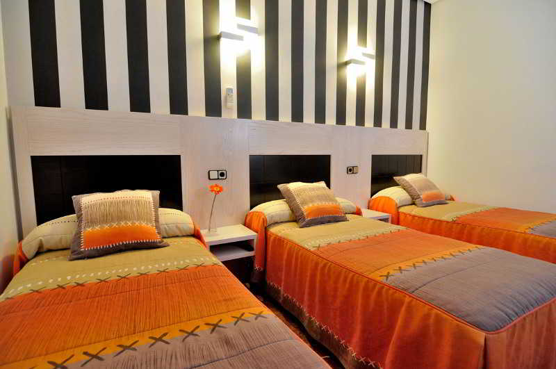 Hostal Castilla image