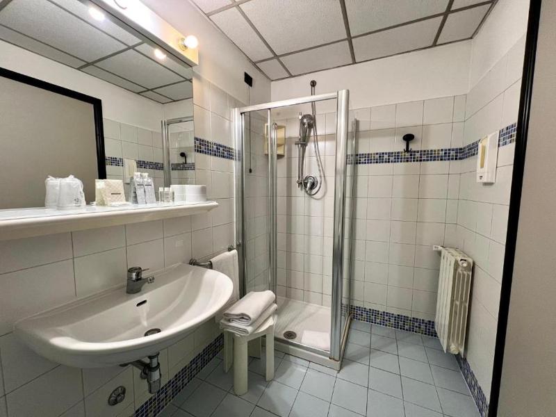 Hotel Diamante image