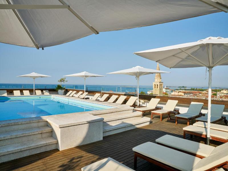 Hotel Fonzari image