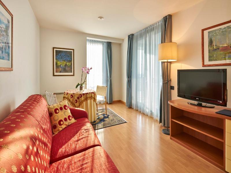 Hotel Fonzari image