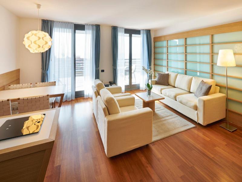Hotel Fonzari image