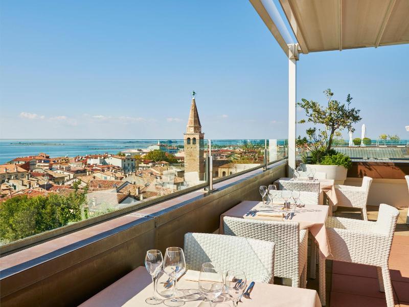 Hotel Fonzari image