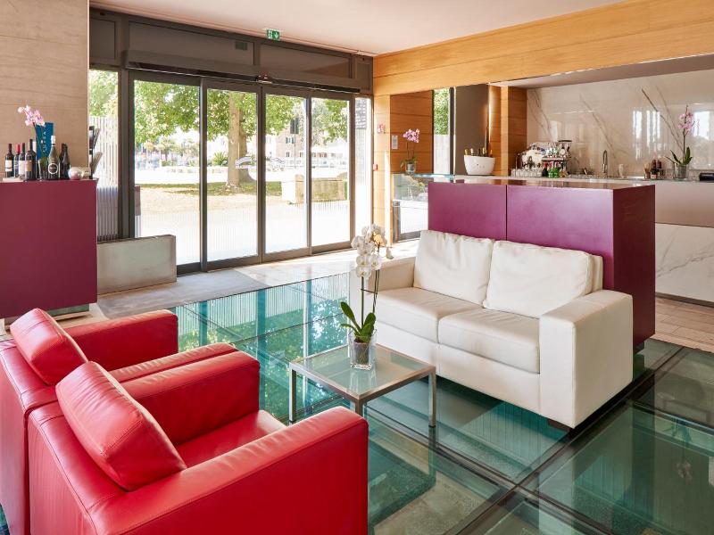 Hotel Fonzari image