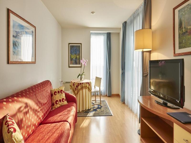 Hotel Fonzari image
