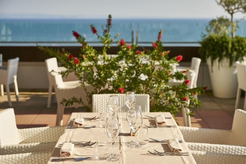 Hotel Fonzari image