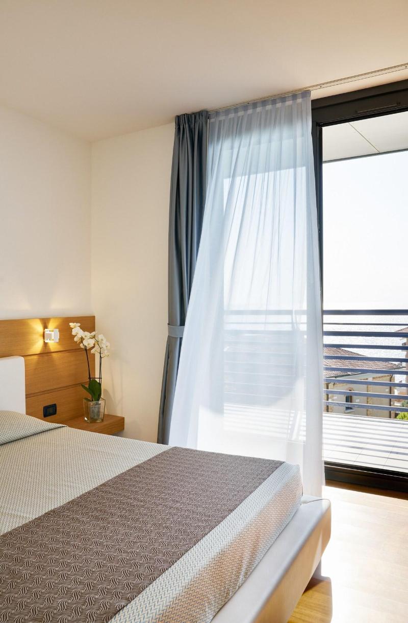 Hotel Fonzari image